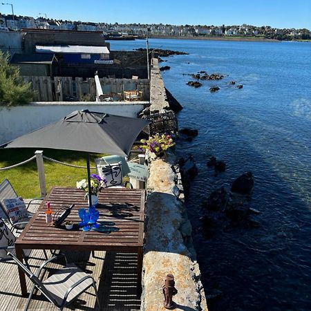 Splash Cottage Beach House With Sea Lapping Garden بانغور المظهر الخارجي الصورة
